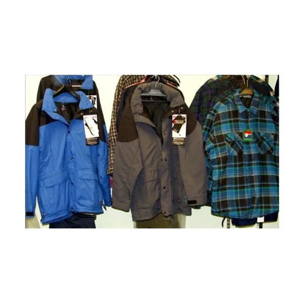 6ANORAKA Anoraks y chalecos (SALDOS) restos de serie muy economicos