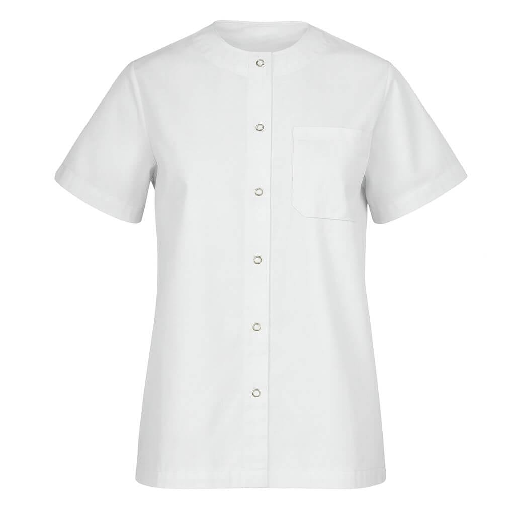 Casaca sanitaria blanca de manga corta con cierre de broches y bolsillo en el pecho modelo 1CP827 de RECIO